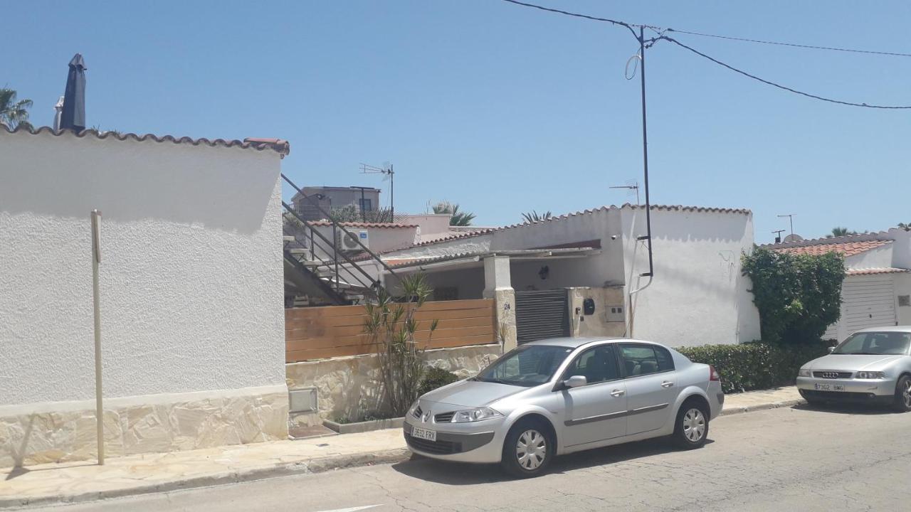 קמברילס Holiday Beach מראה חיצוני תמונה